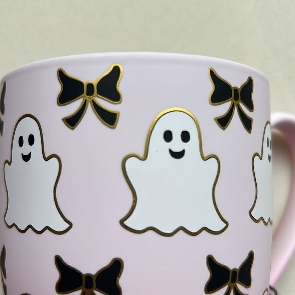 Ghost & Bows Mug - Picture 5 of 10